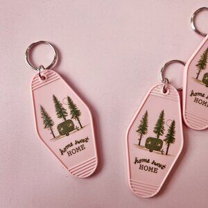 Retro Motel Style Custom Illustrated Key Tag